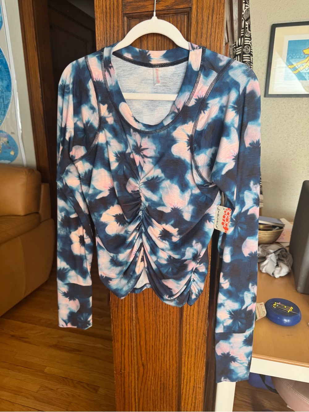 Free People Movement Hawaiian B Top NWT - Picture 3 of 11